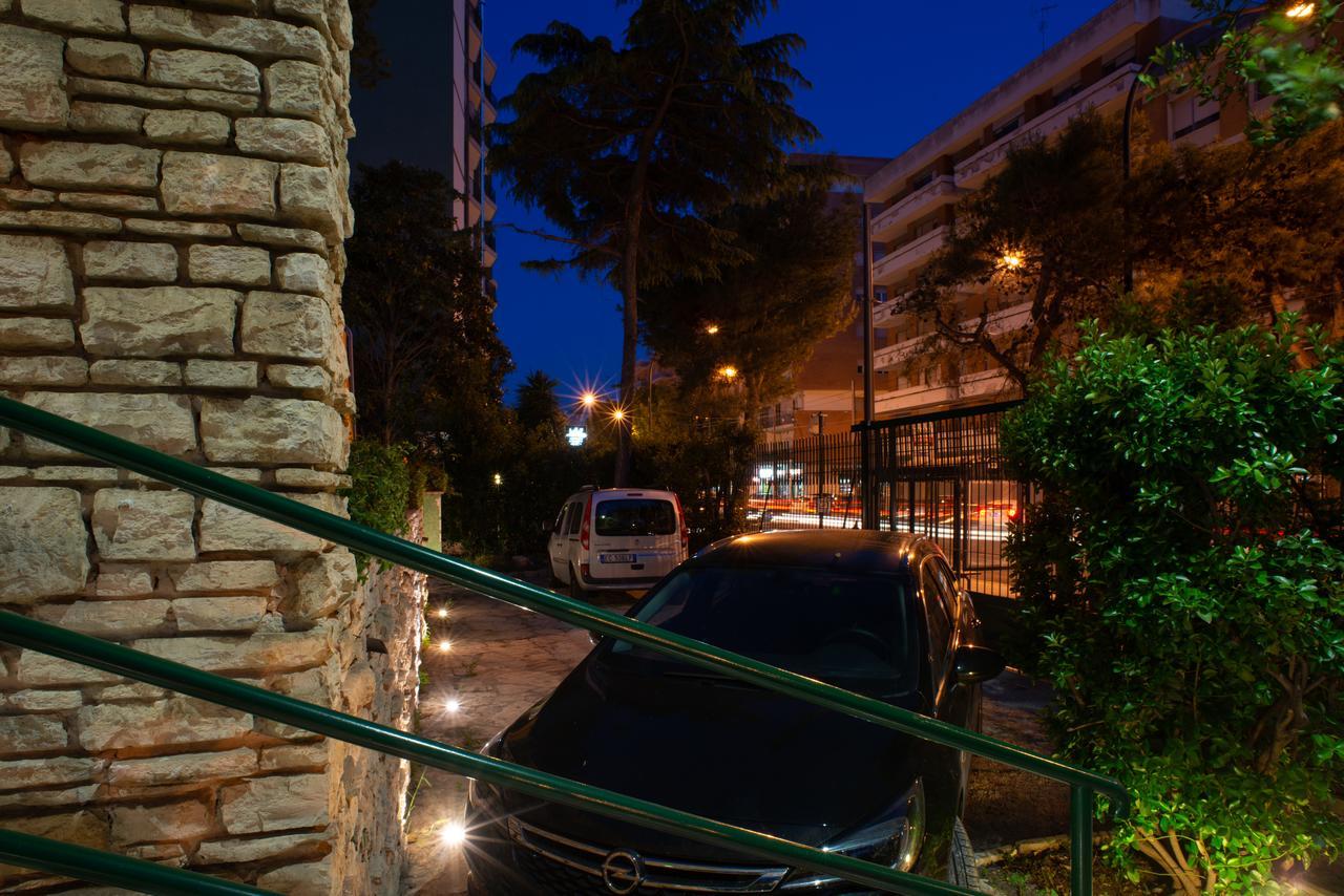 Villa Domus Salento Suites & Rooms Con Parcheggio Privato In Loco Lecce Exterior photo